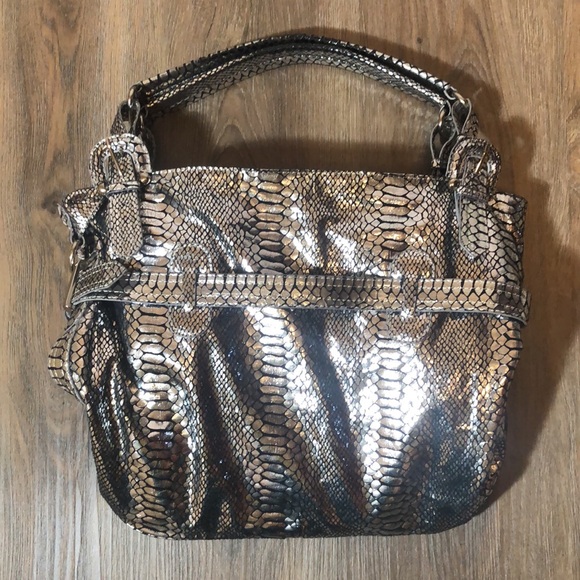 Metallic Sliver Snakeskin Purse - Picture 5 of 17